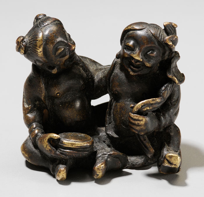 Small Bronze Figural Group Chinese  114b33