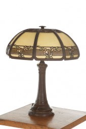 BRADLEY & HUBBARD TABLE LAMP. Arts &