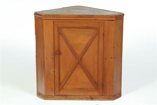COUNTRY HANGING CUPBOARD American 12156f