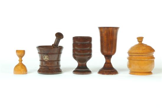 FIVE PIECES OF TREENWARE American 121a06