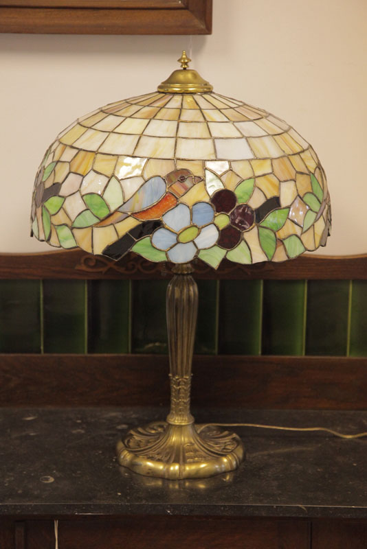 MILLER LEADED GLASS TABLE LAMP  121eb0