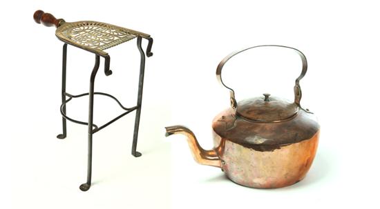 KETTLE AND STAND Nineteenth century  122513