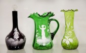THREE PIECES OF MARY GREGORY GLASS.