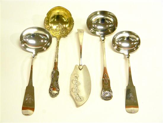 Assortment of five sterling and 120e25