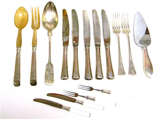 Assortment of utensils and serving 120e81
