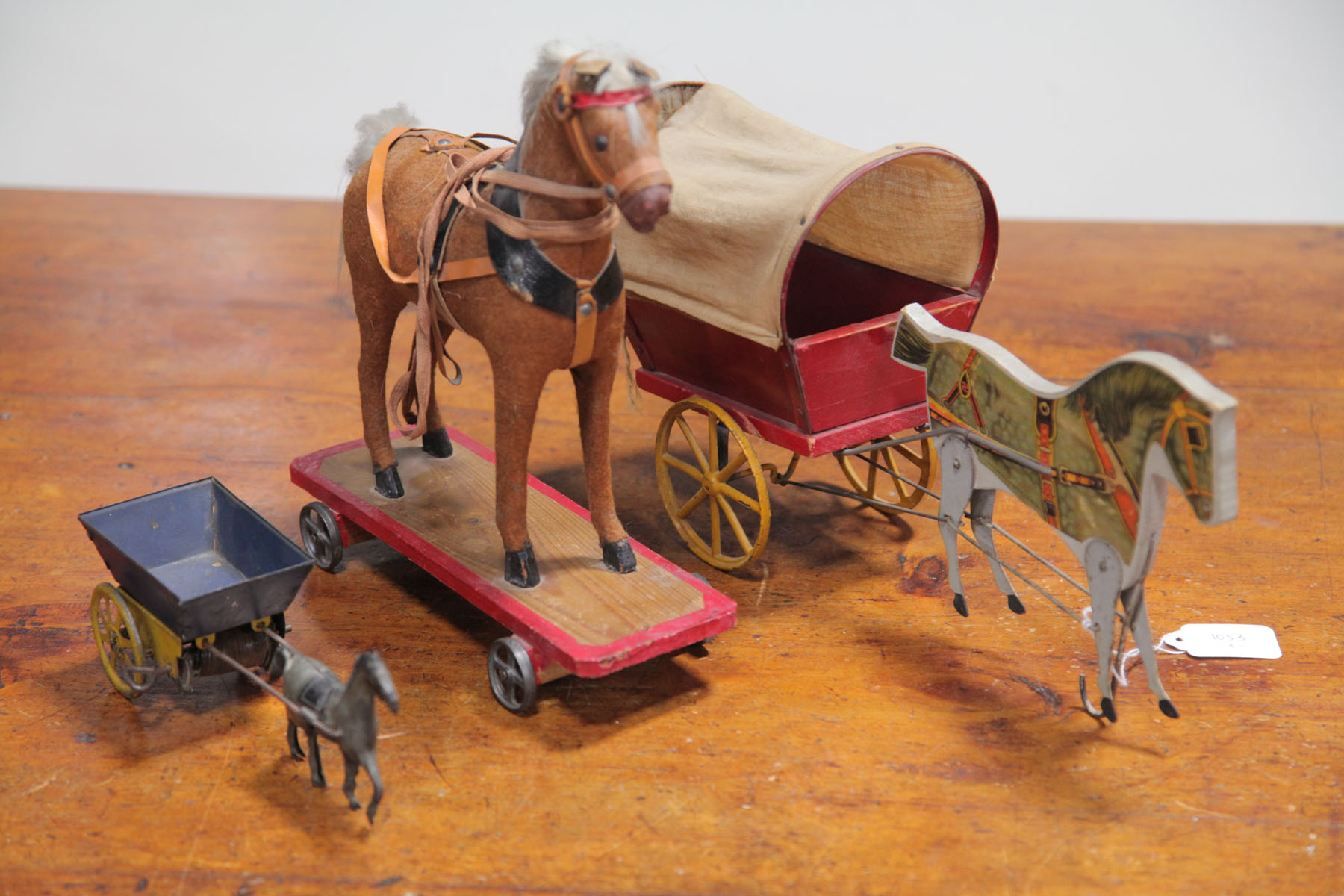 THREE HORSE TOYS American early 122cfd