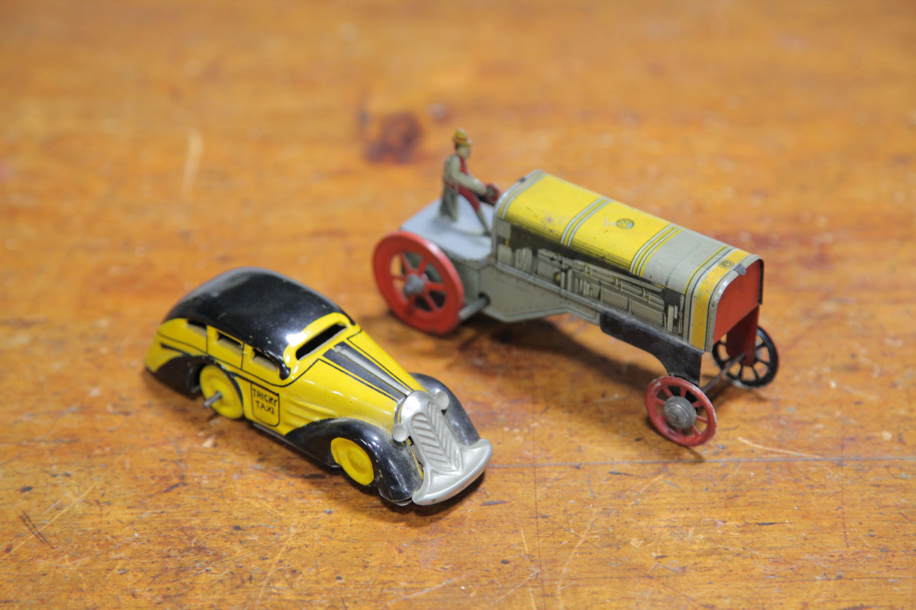 TIN TRACTOR AND MARX TAXI German 122d50