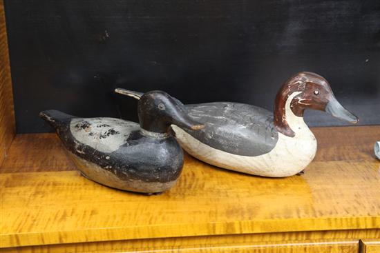 TWO DUCK DECOYS One decoy has 122f80