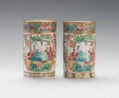 A Pair of Chinese Rose Medallion 134a05