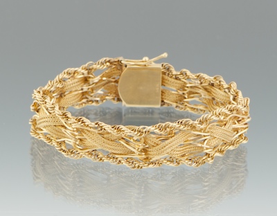 A Ladies Gold Bracelet 14k yellow 134b49