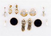 Collection of gold and gemstone 1354d7