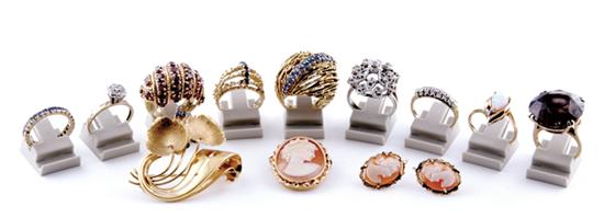 Collection gold rings brooches 135dbb