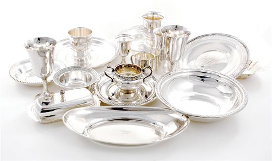 Collection of sterling tableware 135e39