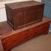 Cedar chest and an oak wood box Estimate