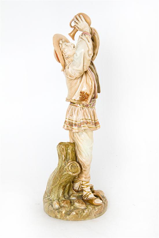 Royal Worcester porcelain figure 1375e0