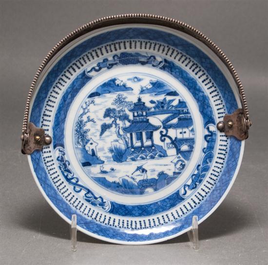 Chinese Export porcelain bread 136482