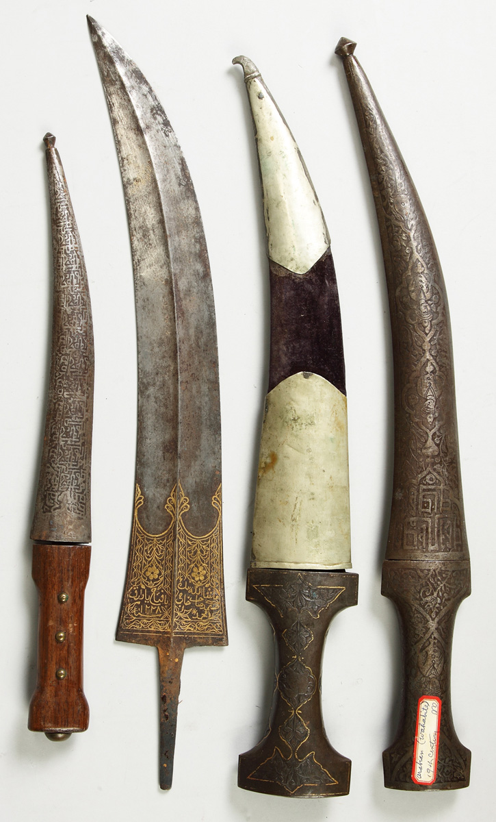 Group of 4 Jamaya knives daggers 1367e4