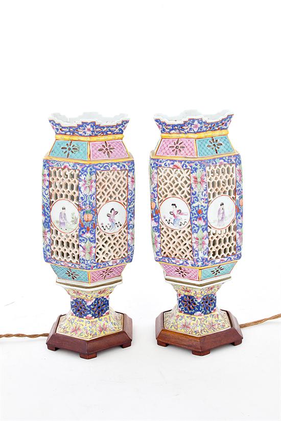 Pair Chinese Export porcelain lanterns 136abe