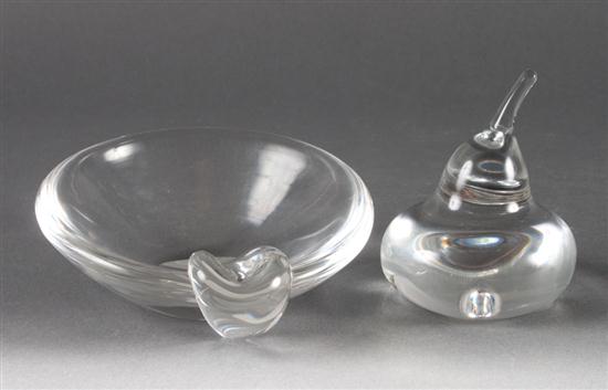Steuben crystal pear and ashtray 136e4d