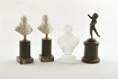 Collection busts and sculptures 13a731