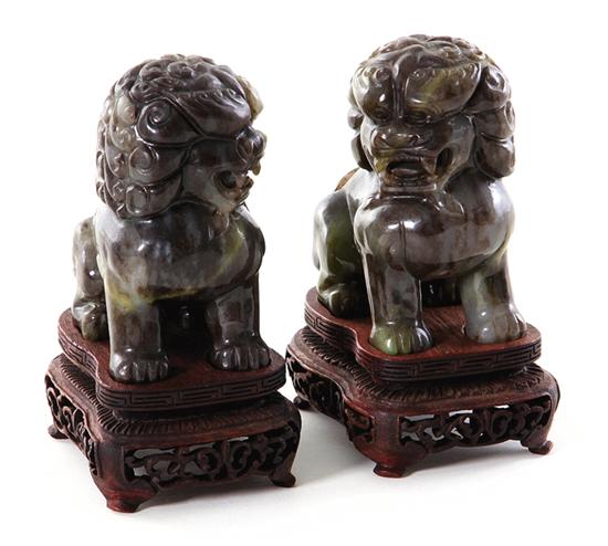 Pair Chinese carved jade shishi 138e95