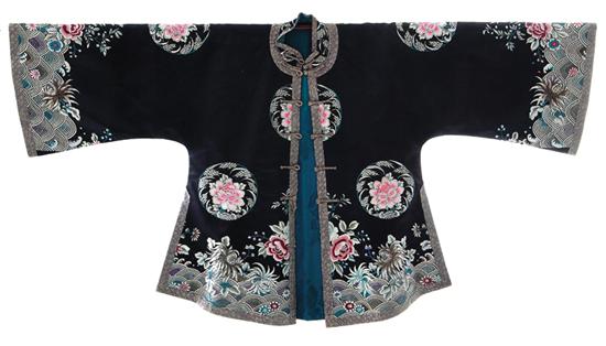 Chinese embroidered silk robe pouch 138f5c