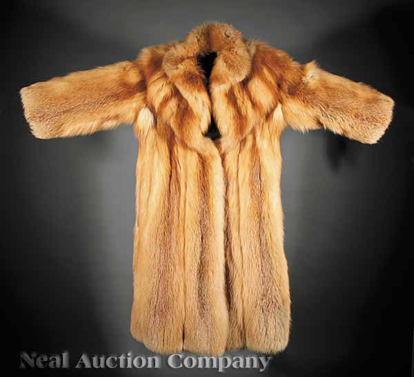 A Group of Three Vintage Furs consisting 13b520