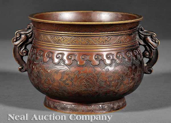A Chinese Patinated Bronze Censer 13e5f6
