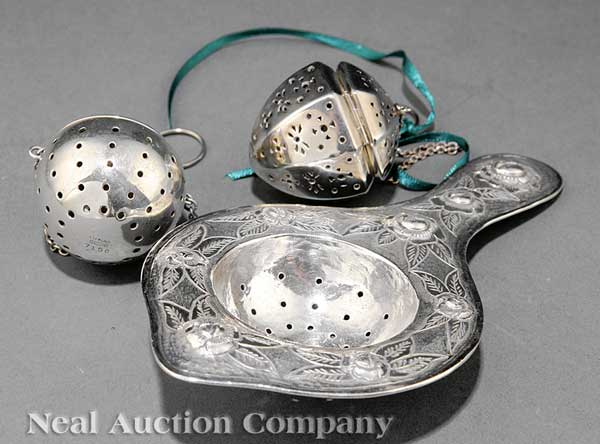 Three Sterling Silver Tea Infusers 13e752