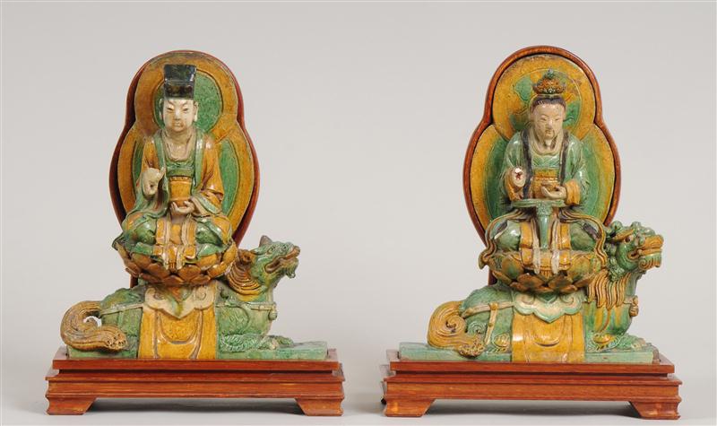 PAIR OF MING GLAZED POTTERY FIGURAL 13dba2