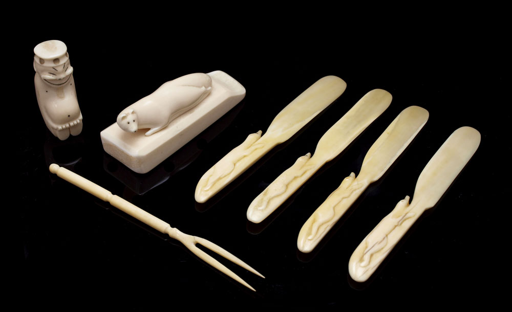 COLLECTION OF INUIT IVORY CARVINGS  14659c