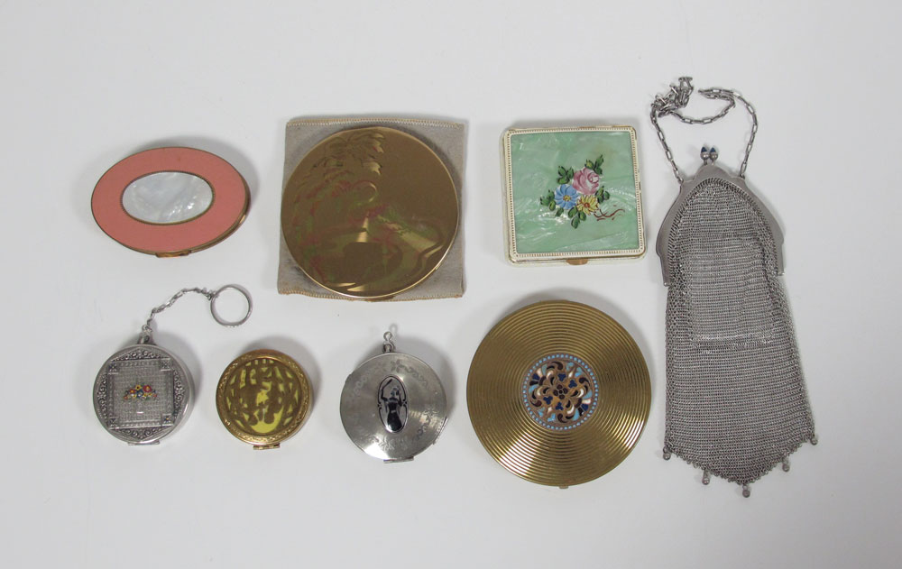 8 PC ART DECO COMPACTS AND MESH 146c1f
