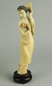 CHINESE IVORY FIGURE OF A MEIREN 14595e