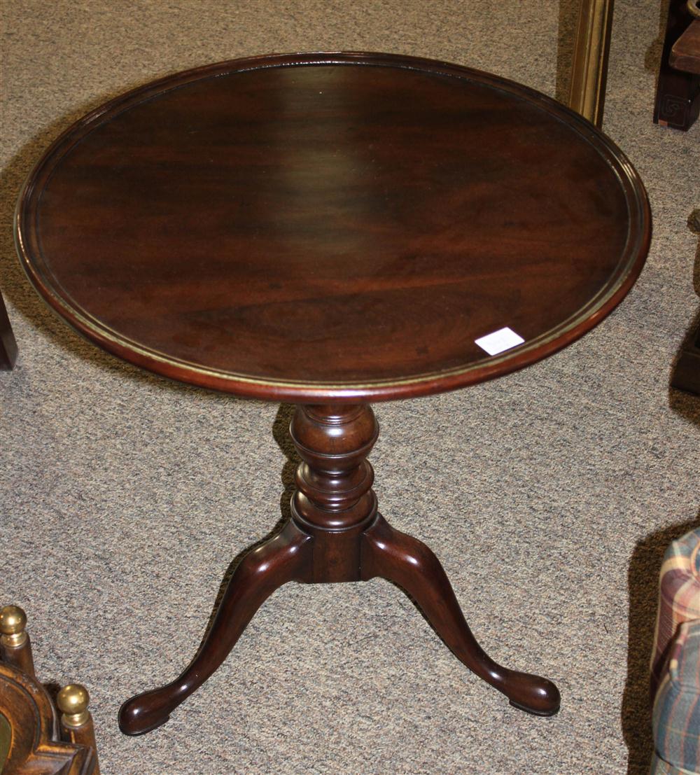 HENREDON QUEEN ANNE STYLE MAHOGANY 145a82