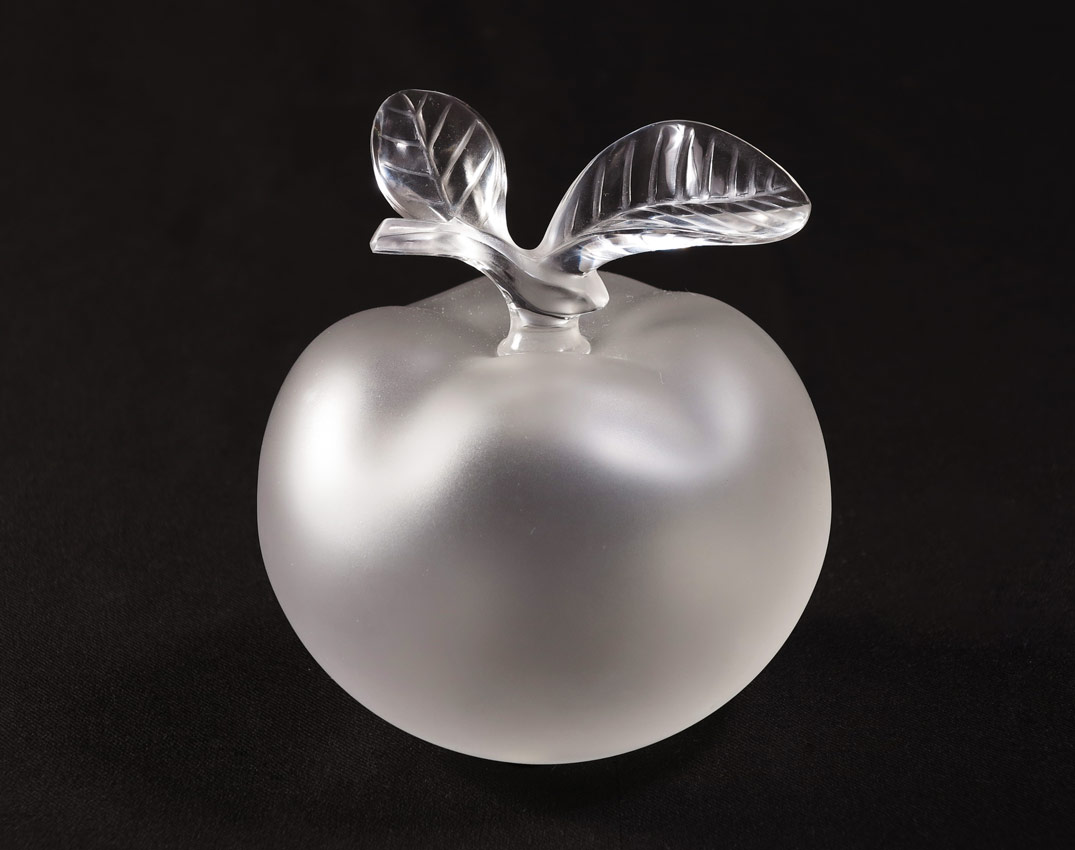 LALIQUE FRENCH CRYSTAL APPLE FORM 148455