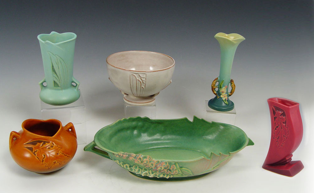 ROSEVILLE POTTERY GROUP 6 pieces 148667