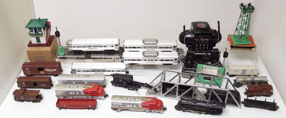 COLLECTION OF LIONEL TRAINS AND 14911b