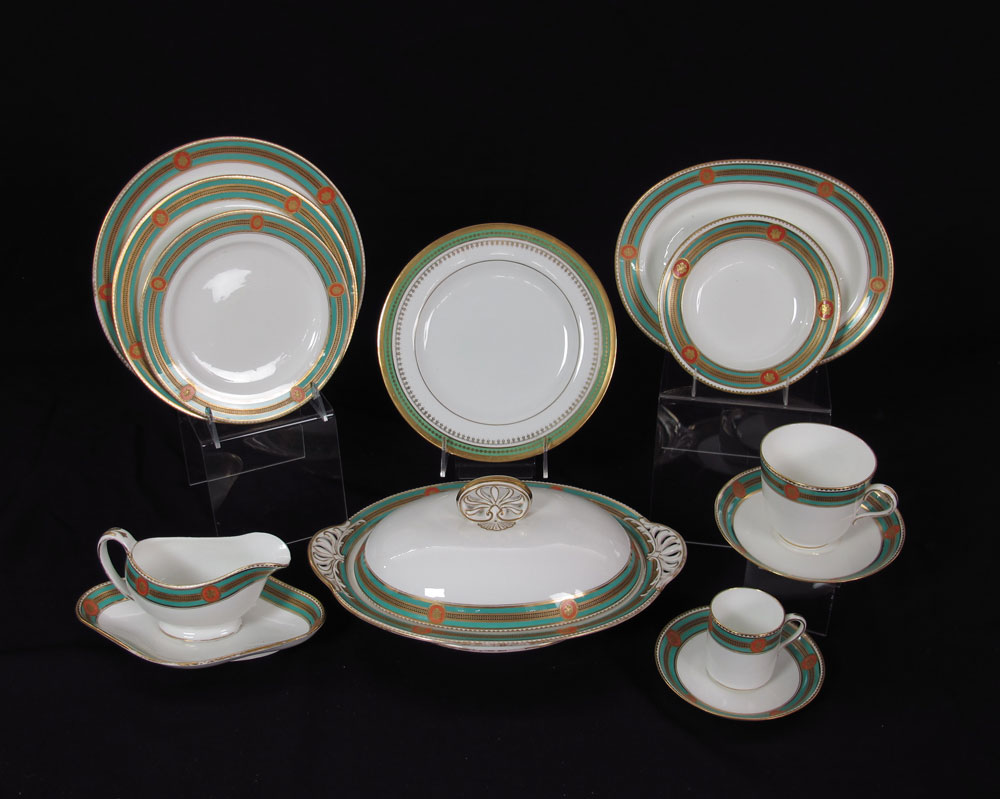 19TH C. COPELAND SPODE CHINA: Approx.