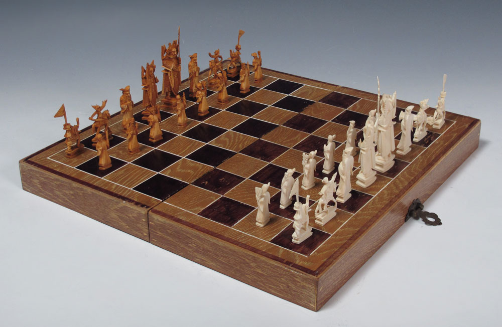 CHINESE CARVED IVORY CHESS SET  14759e