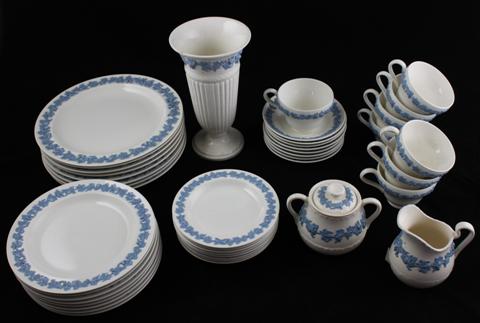 WEDGWOOD QUEENSWARE PART SERVICE with pale