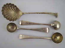 Georgian silver A pair of saltspoons 149bfa