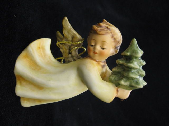 Hummel Angel Ornament Figurine ''Flying High''