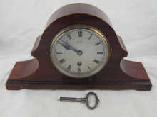 A mahogany eight day mantel clock 14a6ce