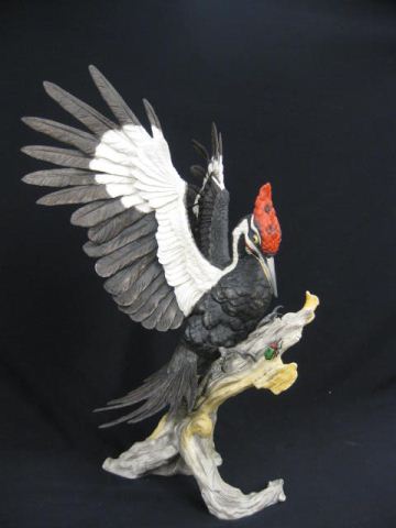 Boehm Figurine Pileated Woodpecker  14e4d7