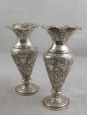 A pair of white metal (tests silver)