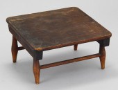 SHAKER FOOTSTOOL19th CenturyWith turned
