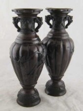 A pair of Japanese bronze   14f054
