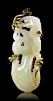 A Chinese Yellow Gold Mounted Jade 152f85