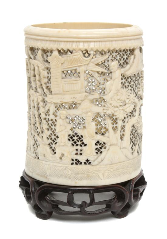 A Chinese Carved Ivory Brush Pot 15330b