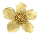  An 18 Karat Yellow Gold Flower 154bc8
